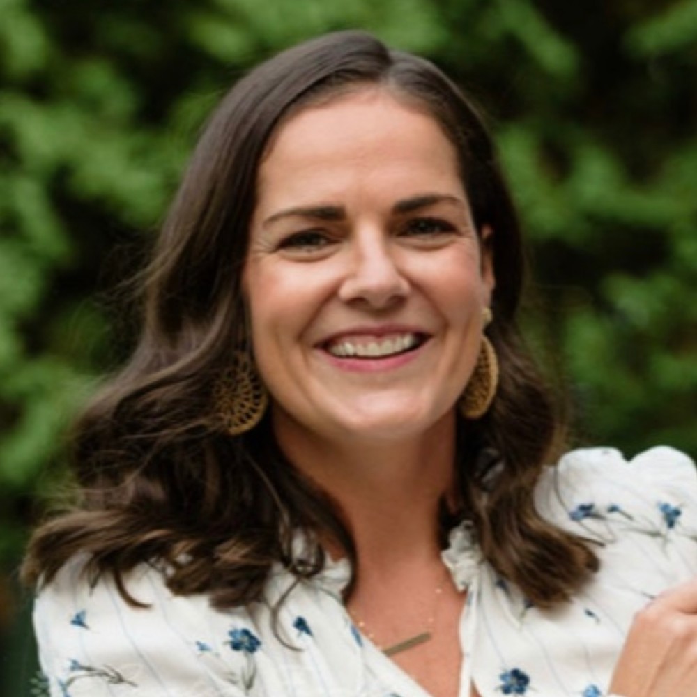 Meet your Posher, Courtney